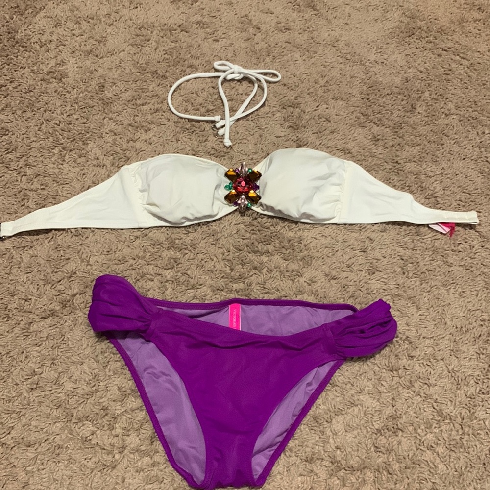 Victoria’s Secret swim- mediums- great condition.